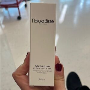 Natura Bissé Stabilizing Cleansing Mask - White